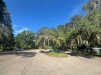 Reeves Landing driveway and parking
